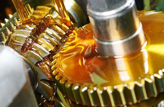 Lubricated metal gears illustrating the use of lanolin in technical applications such as lubrication and metalworking.